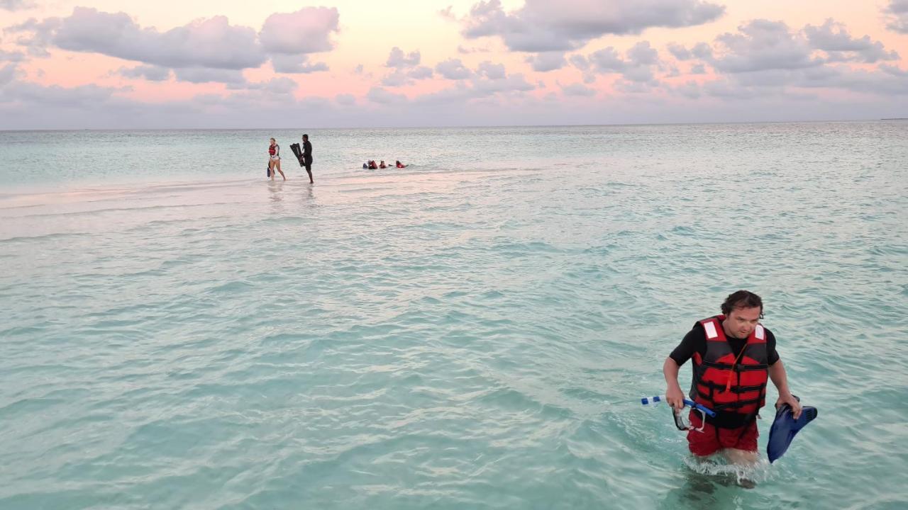 Coral Beach Maldives Hangnaameedhoo Exterior foto